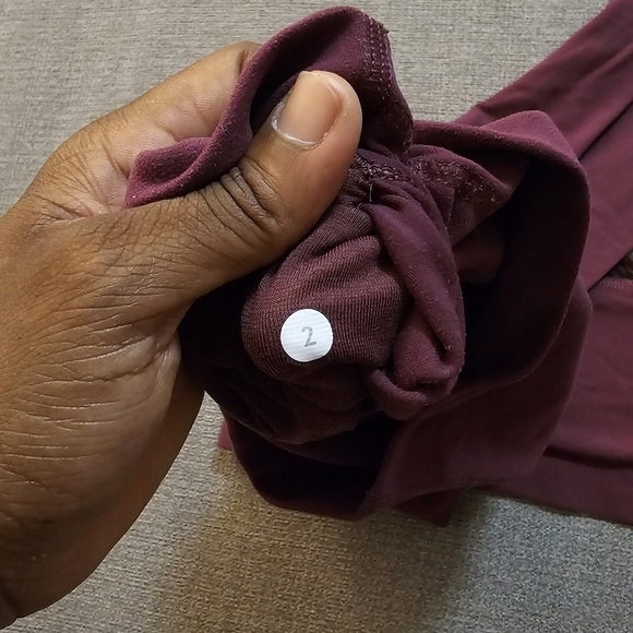 Lululemon Athletica Dark Pink Black Yoga Gym Athleisure Leggings Size 2 - Picture 6 of 7